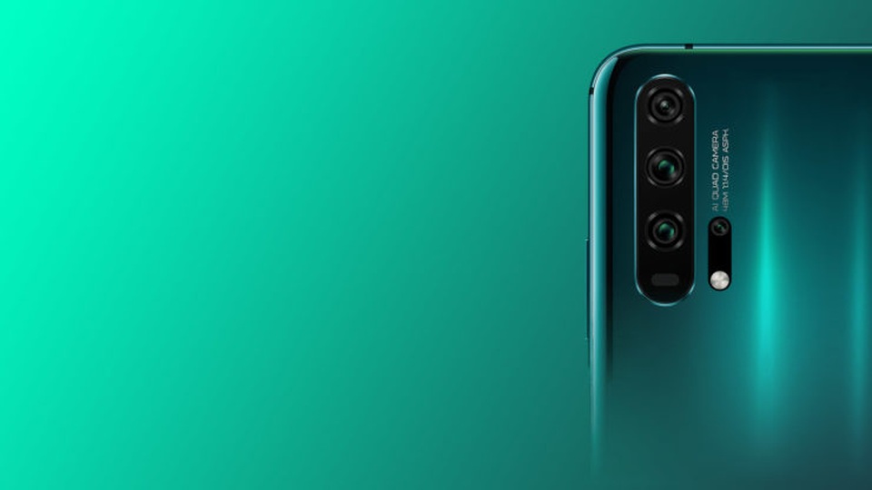 CEO Huawei  lạc quan, khẳng định “đánh bật” Samsung vào cuối 2020 - 1