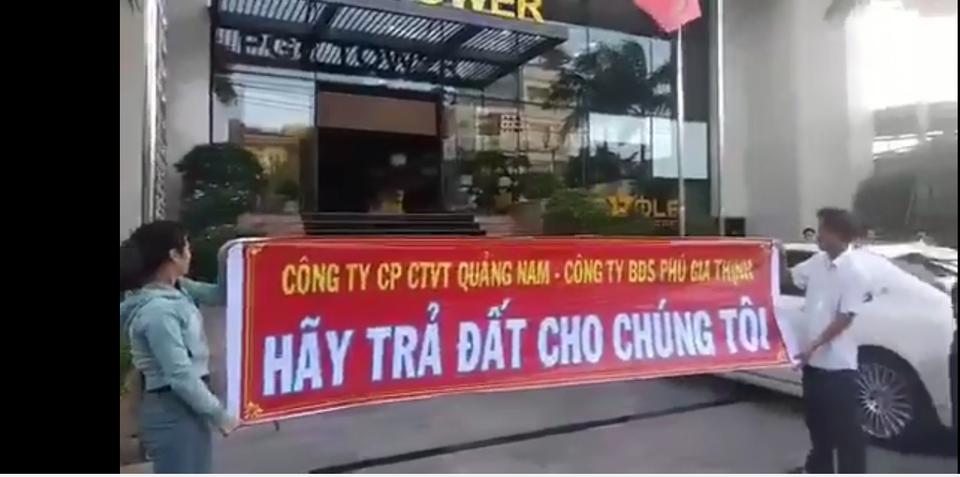 Đà Nẵng: Khách hàng phản đối mức bồi thường của doanh nghiệp bất động sản - 1 Đà Nẵng: Khách hàng phản đối mức bồi thường của doanh nghiệp bất động sản - 1