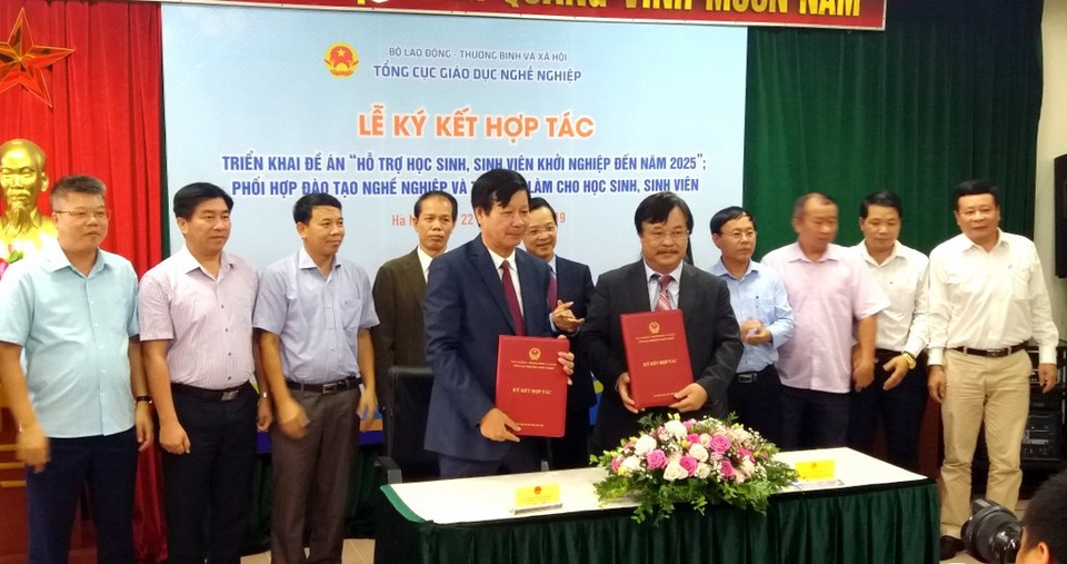 Nhiều doanh nghiệp vào cuộc giúp thanh niên khởi nghiệp - 1 Nhiều doanh nghiệp vào cuộc giúp thanh niên khởi nghiệp - 1