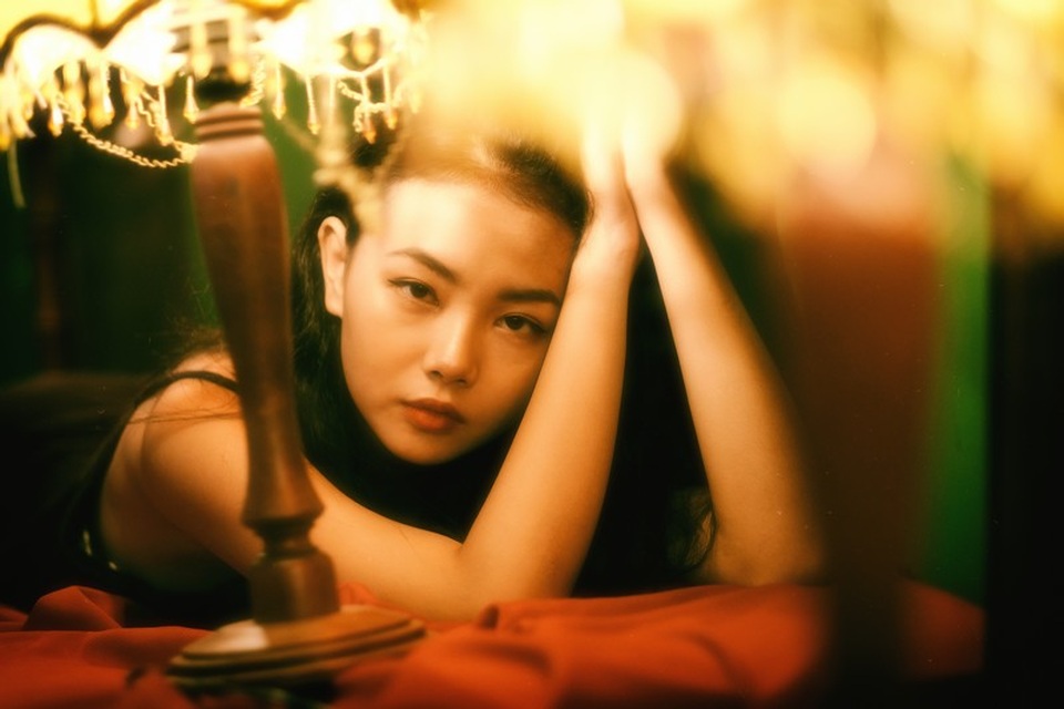 Nữ sinh ĐH Văn Hiến có gương mặt và thần thái như diễn viên điện ảnh - 5 Nữ sinh ĐH Văn Hiến có gương mặt và thần thái như diễn viên điện ảnh - 5