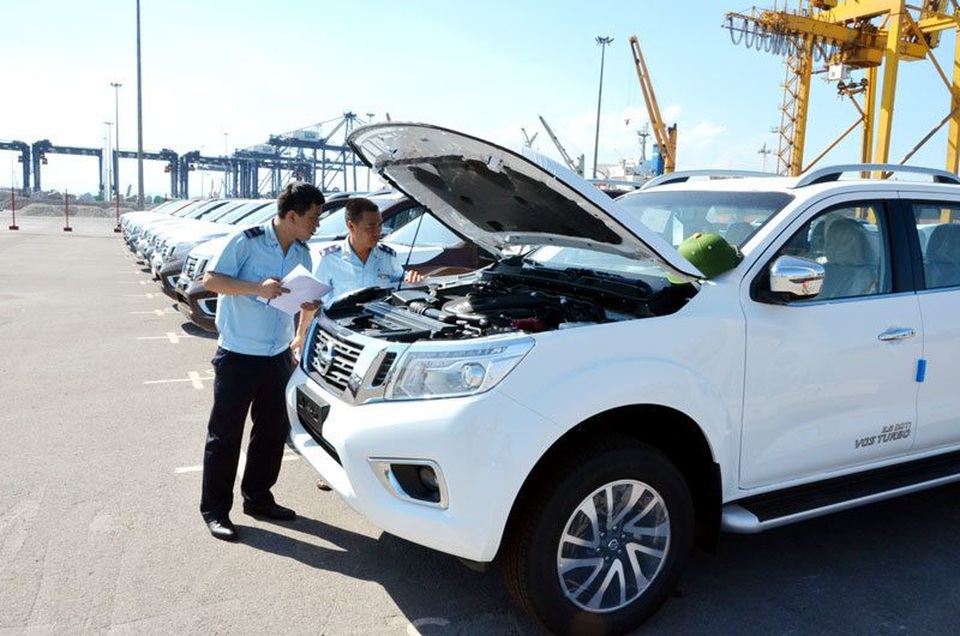 Phát hiện hàng chục xe nhập khẩu bị tẩy xóa số khung, chất lượng kém - 1 Phát hiện hàng chục xe nhập khẩu bị tẩy xóa số khung, chất lượng kém - 1