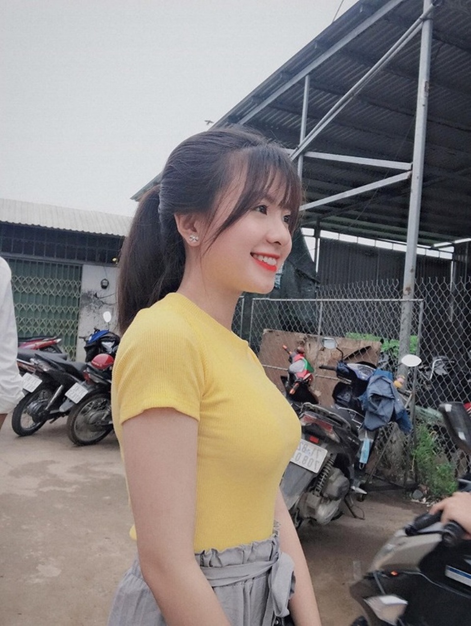 Thiếu nữ Bến Tre gây sốt mạng trong trang phục Campuchia - 7 Thiếu nữ Bến Tre gây sốt mạng trong trang phục Campuchia - 7