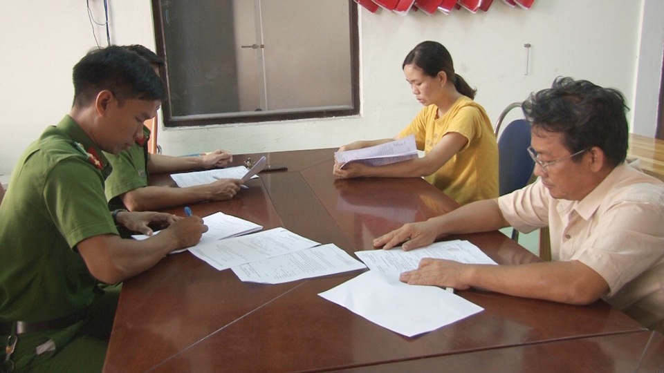 Vụ án “trùm” vật liệu xây dựng xứ Huế: Tiếp tục khởi tố thêm 2 bị can liên quan - 1 Vụ án “trùm” vật liệu xây dựng xứ Huế: Tiếp tục khởi tố thêm 2 bị can liên quan - 1