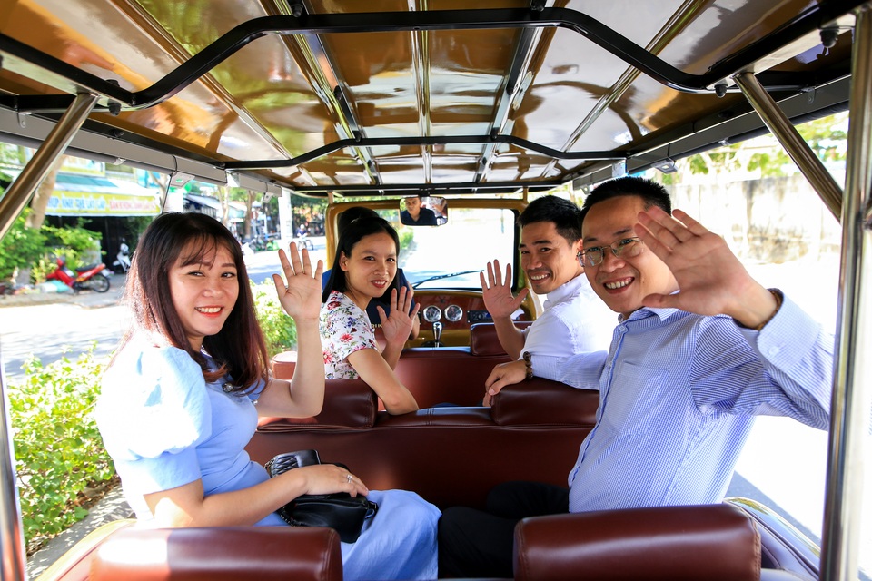 Hội An đưa vào hoạt động xe buýt điện cổ điển Hội An đưa vào hoạt động xe buýt điện cổ điển