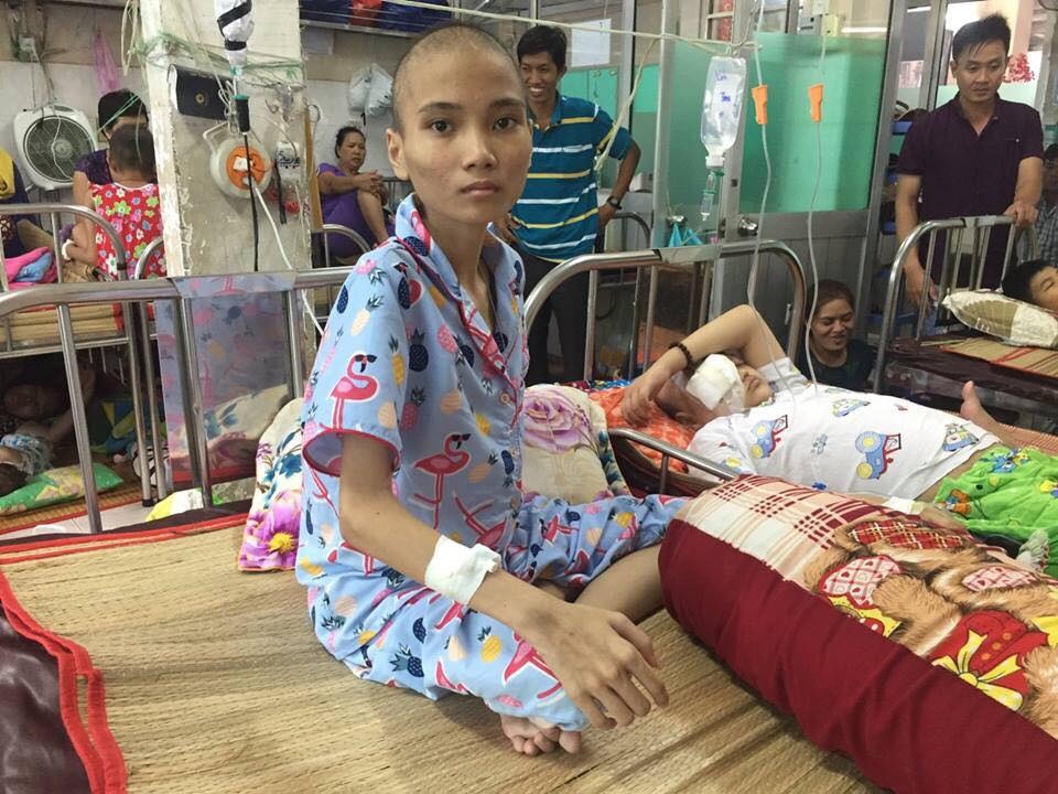 Khốn khổ cảnh gia đình 2 mẹ con ung thư chăm nhau - 5 Khốn khổ cảnh gia đình 2 mẹ con ung thư chăm nhau - 5