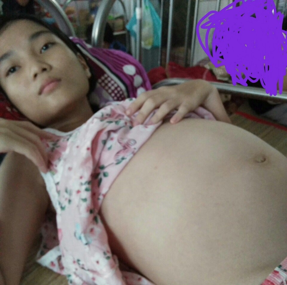 Khốn khổ cảnh gia đình 2 mẹ con ung thư chăm nhau - 4 Khốn khổ cảnh gia đình 2 mẹ con ung thư chăm nhau - 4