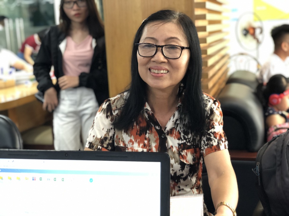 Nữ thí sinh đăng ký xét tuyển vào đại học ở tuổi 63 - 2 Nữ thí sinh đăng ký xét tuyển vào đại học ở tuổi 63 - 2