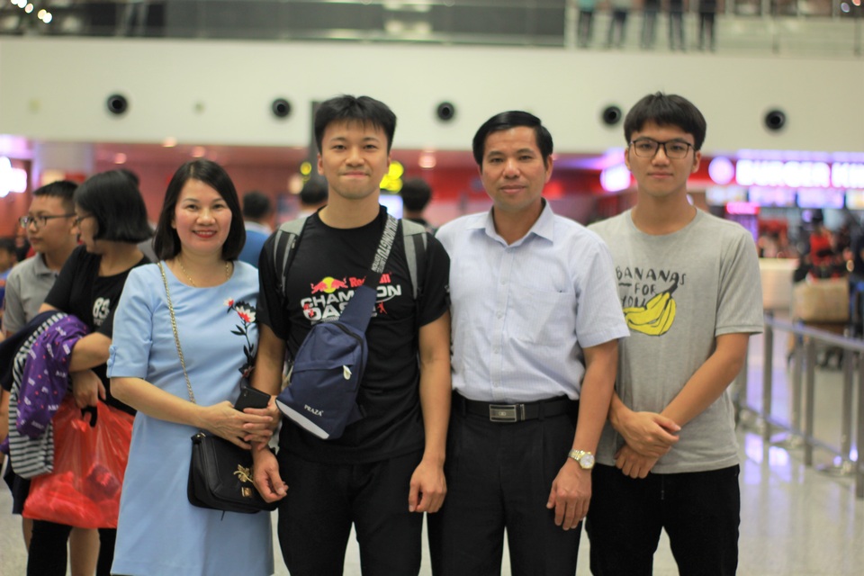 Điều thú vị về chàng trai họ Vương, Huy chương Bạc Olympic Toán quốc tế - 4 Điều thú vị về chàng trai họ Vương, Huy chương Bạc Olympic Toán quốc tế - 4