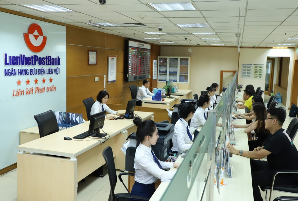 LienVietPostBank phát hành thành công 3.100 tỷ đồng trái phiếu kỳ hạn 10 năm - 1 LienVietPostBank phát hành thành công 3.100 tỷ đồng trái phiếu kỳ hạn 10 năm - 1