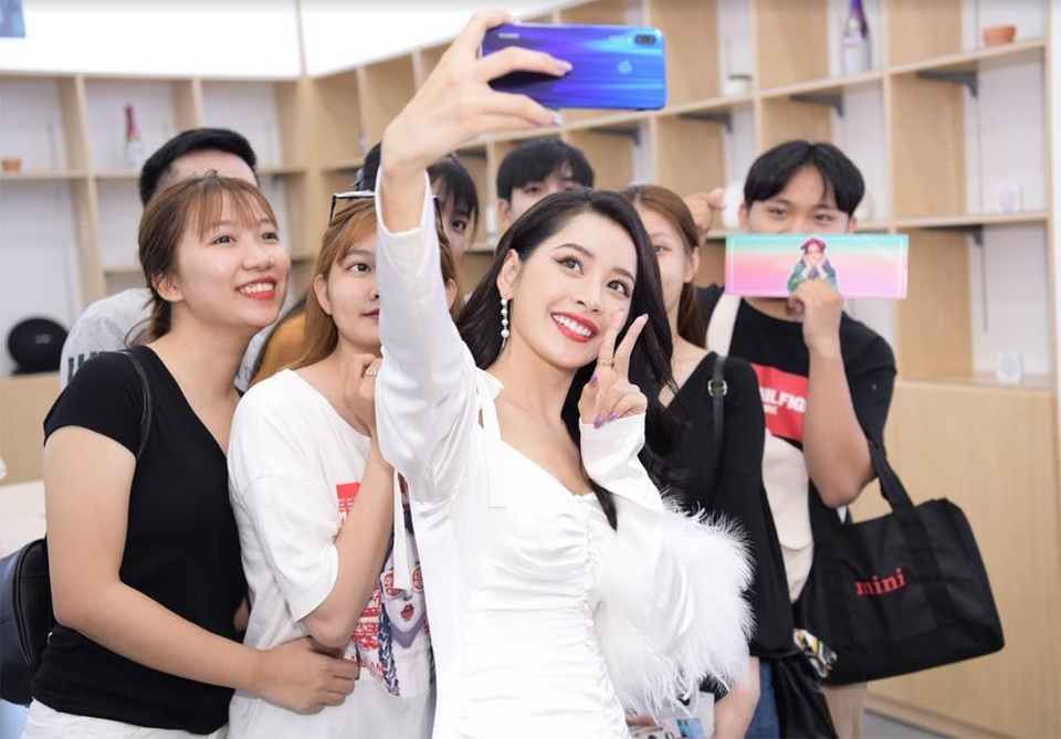Ngược dòng thị trường, smartphone Huawei tăng trưởng 50% để giữ ngôi thứ hai thế giới - 3 Ngược dòng thị trường, smartphone Huawei tăng trưởng 50% để giữ ngôi thứ hai thế giới - 3