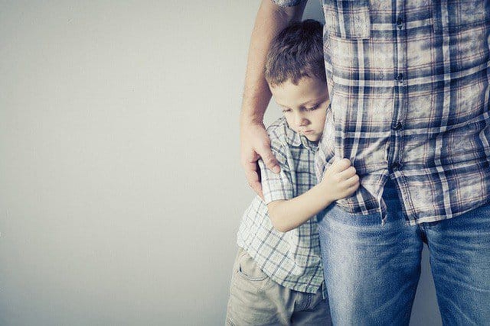 Nhiều cha mẹ sợ con hư hỏng nhưng lại không biết sợ con trở nên hèn kém và thiếu tự tin - 1 Nhiều cha mẹ sợ con hư hỏng nhưng lại không biết sợ con trở nên hèn kém và thiếu tự tin - 1