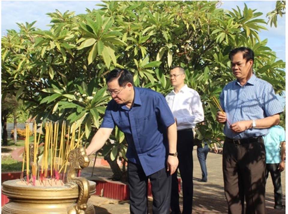 Phú Yên cần coi trọng phát triển kinh tế tập thể và phát triển doanh nghiệp - 3 Phú Yên cần coi trọng phát triển kinh tế tập thể và phát triển doanh nghiệp - 3