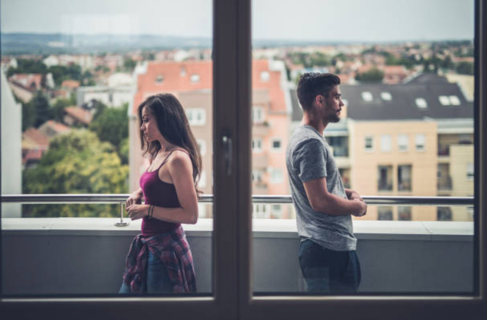 Tình yêu không phải là thứ có thể nói nhường là nhường được - 1 Tình yêu không phải là thứ có thể nói nhường là nhường được - 1
