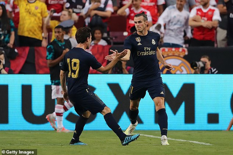 Gareth Bale ghi bàn, Real Madrid thắng Arsenal trên loạt “đấu súng” - 5 Gareth Bale ghi bàn, Real Madrid thắng Arsenal trên loạt “đấu súng” - 5