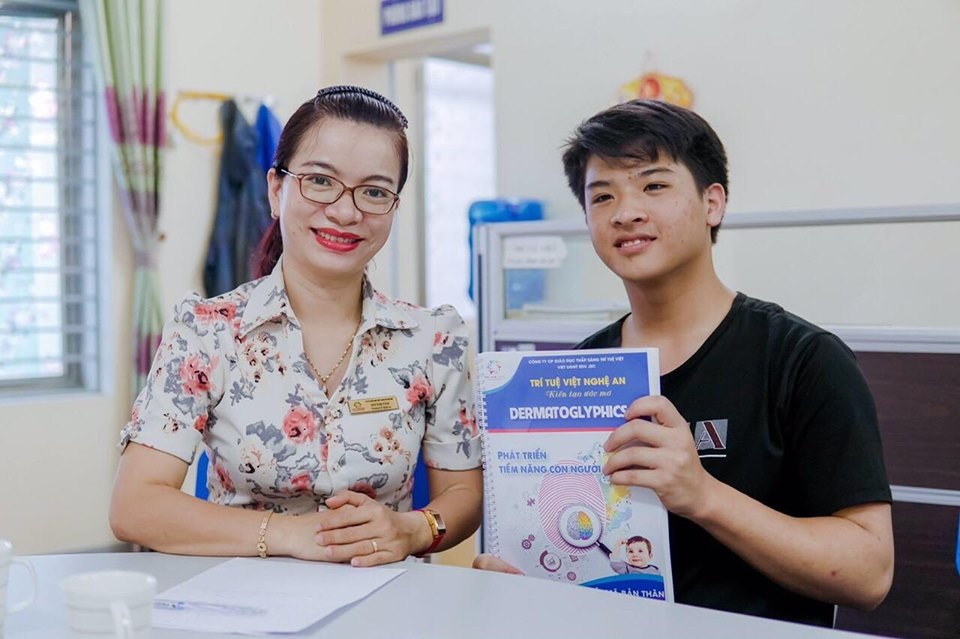 Bỏ ngành y danh giá, 8x “lột xác” trở thành nữ giám đốc xinh đẹp, tài ba - 2 Bỏ ngành y danh giá, 8x “lột xác” trở thành nữ giám đốc xinh đẹp, tài ba - 2