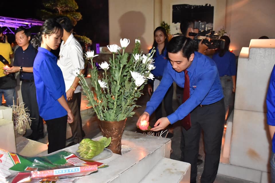Hà Tĩnh: Nhiều hoạt động tri ân các anh hùng liệt sỹ - 1 Hà Tĩnh: Nhiều hoạt động tri ân các anh hùng liệt sỹ - 1