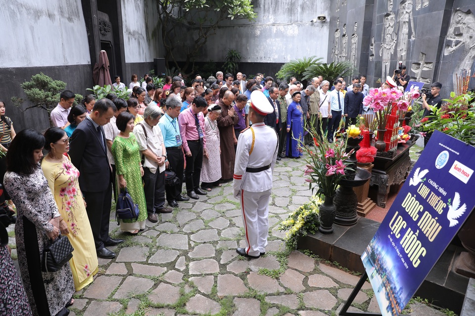 “Linh thiêng dòng máu Lạc Hồng” tri ân Ngày thương binh liệt sỹ - 4 “Linh thiêng dòng máu Lạc Hồng” tri ân Ngày thương binh liệt sỹ - 4