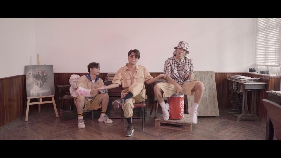 Nhà quê lên phố - Bản rap mới “lầy lội” khiến ai cũng bật cười - 1 Nhà quê lên phố - Bản rap mới “lầy lội” khiến ai cũng bật cười - 1