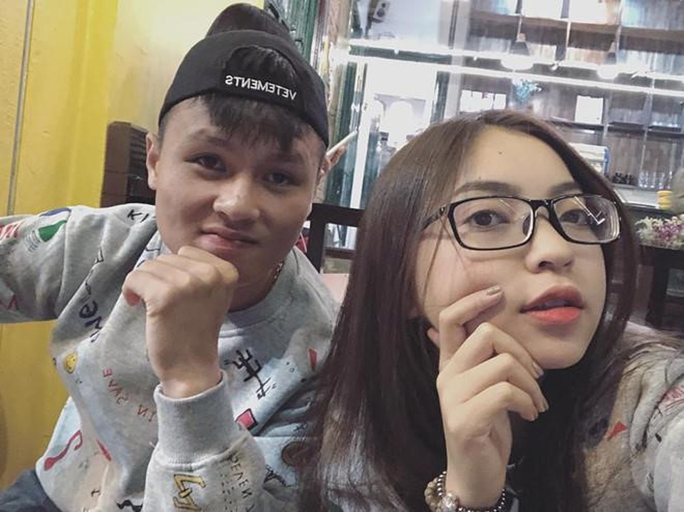 Cầu thủ Quang Hải và bạn gái Nhật Lê đã xoá trạng thái hẹn hò - 2 Cầu thủ Quang Hải và bạn gái Nhật Lê đã xoá trạng thái hẹn hò - 2