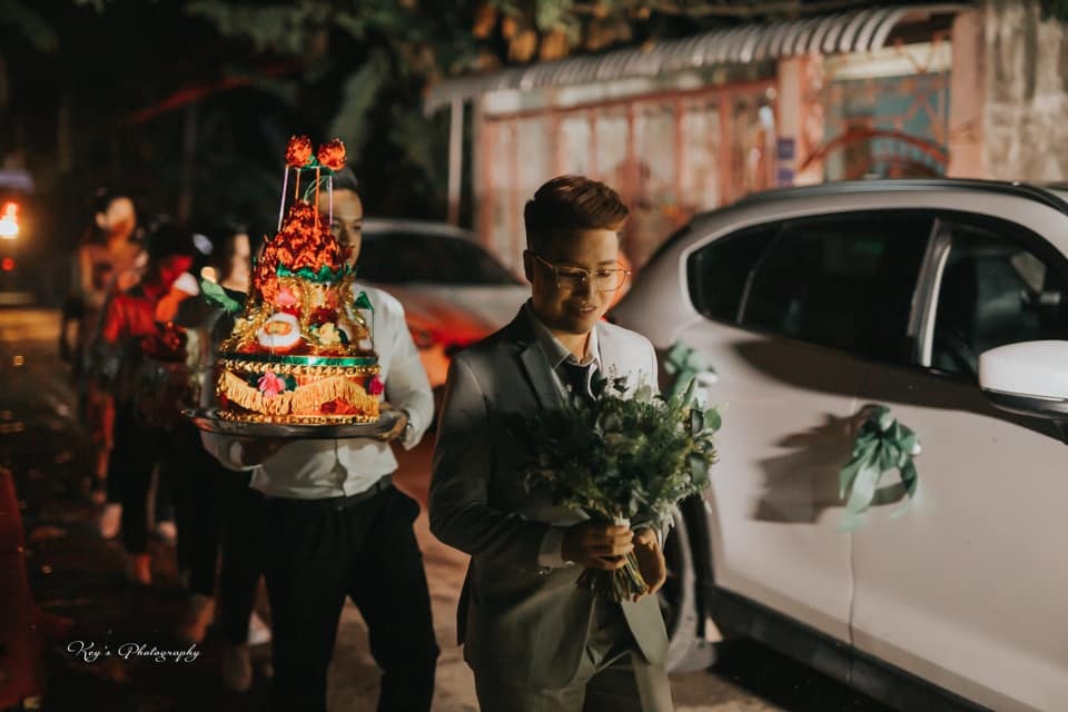 Đám cưới ngập trong vàng, tiền của đạo diễn chuyển giới và Á quân “Solo cùng Bolero” - 4 Đám cưới ngập trong vàng, tiền của đạo diễn chuyển giới và Á quân “Solo cùng Bolero” - 4