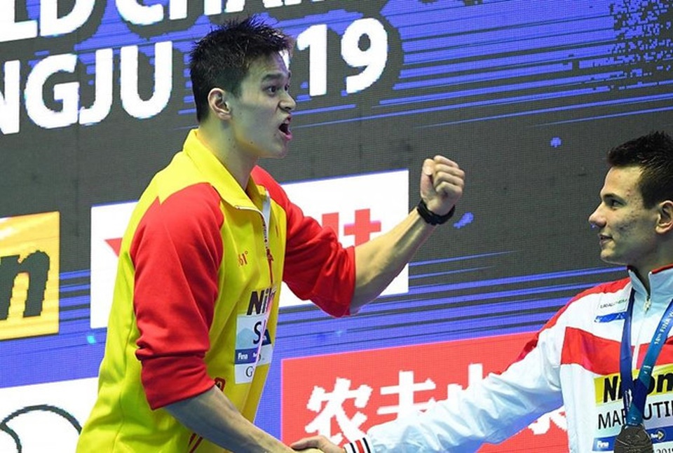 Sun Yang chế giễu Duncan Scott vì không đứng chung bục nhận giải - 1 Sun Yang chế giễu Duncan Scott vì không đứng chung bục nhận giải - 1