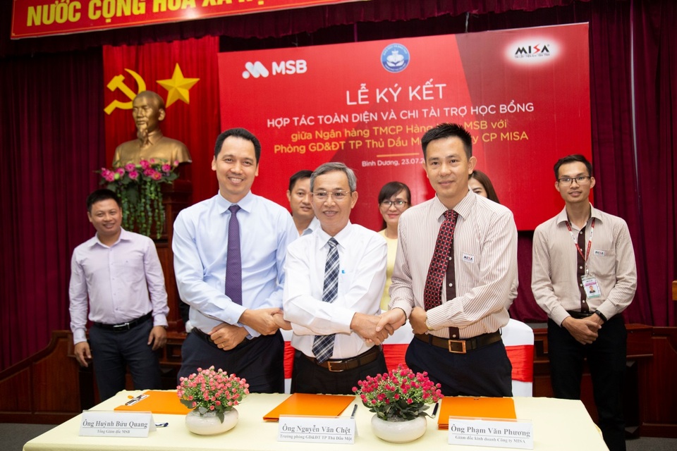 MSB cung cấp giải pháp thanh toán tiện ích trong lĩnh vực giáo dục - 1 MSB cung cấp giải pháp thanh toán tiện ích trong lĩnh vực giáo dục - 1
