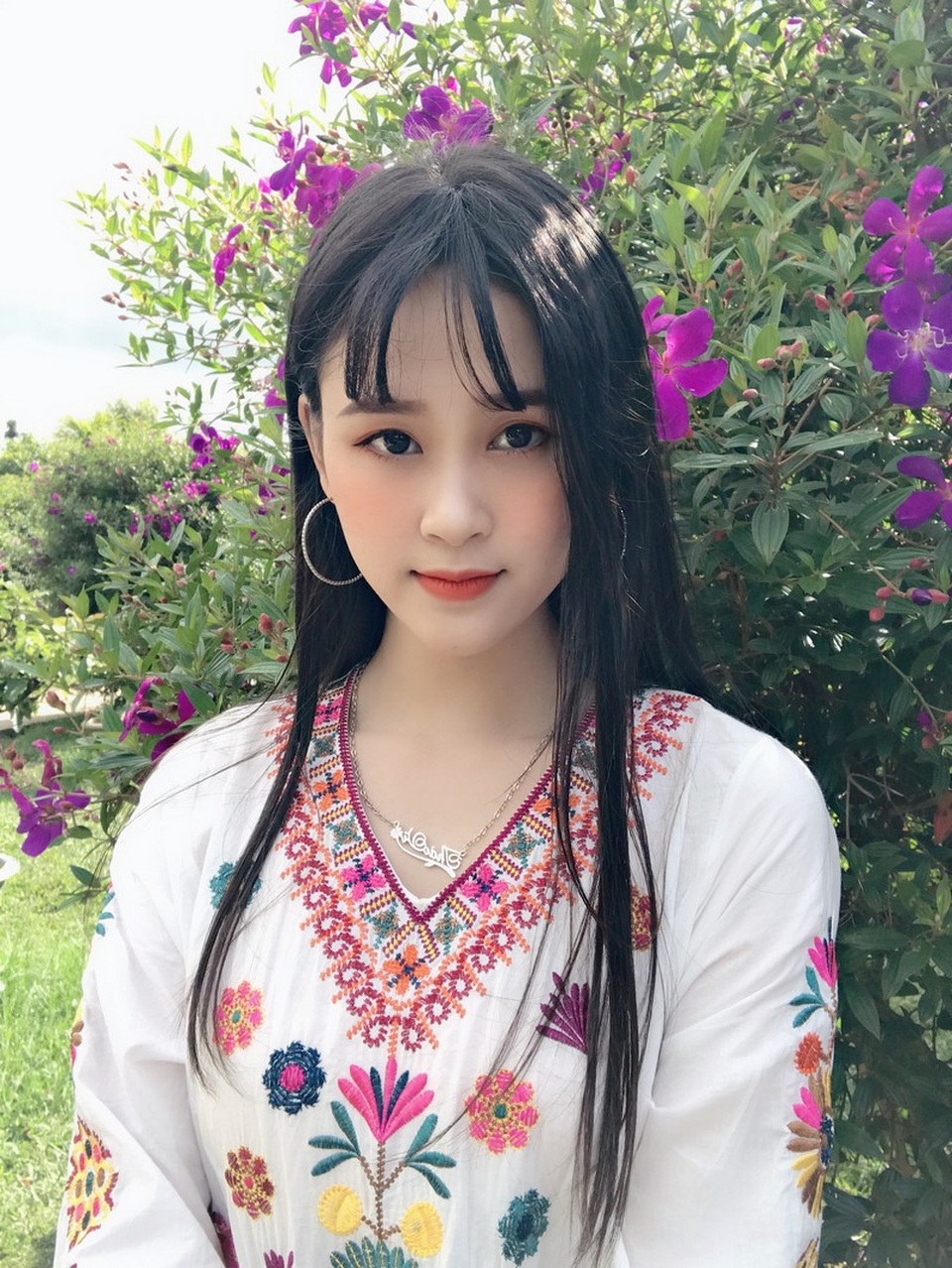 Á khôi sinh viên Việt Nam vừa xinh đẹp vừa học giỏi Văn - 7 Á khôi sinh viên Việt Nam vừa xinh đẹp vừa học giỏi Văn - 7