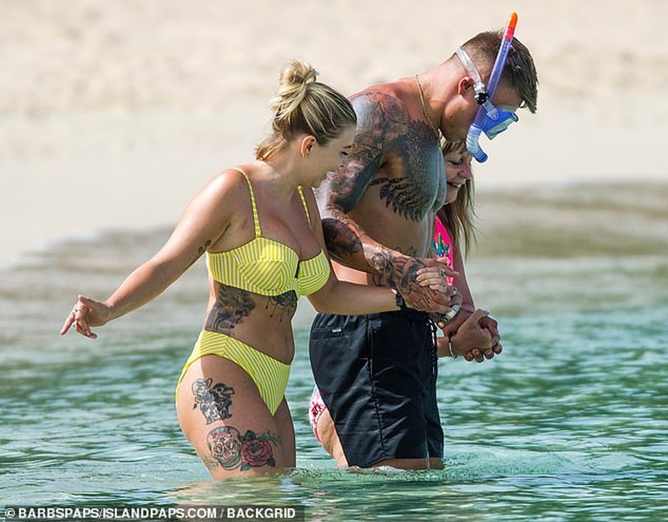 Loạt hình xăm ấn tượng của Olivia Buckland - 7 Loạt hình xăm ấn tượng của Olivia Buckland - 7