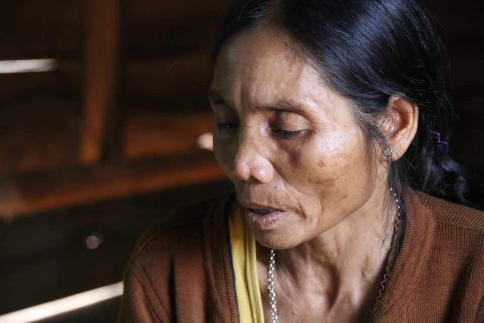 Xót xa bé gái  10 tuổi hai lần chịu cảnh mồ côi, bơ vơ như chim non không tổ - 5