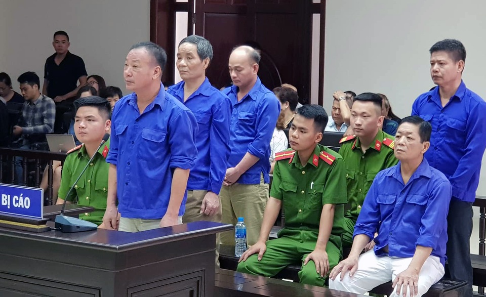 Chưa thể tuyên án Hưng “kính” cùng đồng phạm - 1 Chưa thể tuyên án Hưng “kính” cùng đồng phạm - 1