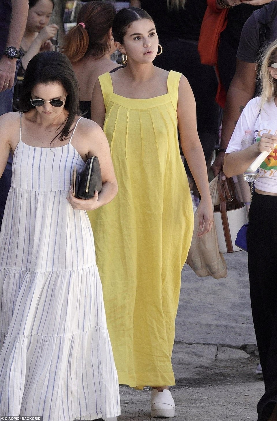 Tăng cân nhưng Selene Gomez vẫn được khen xinh đẹp! - 3