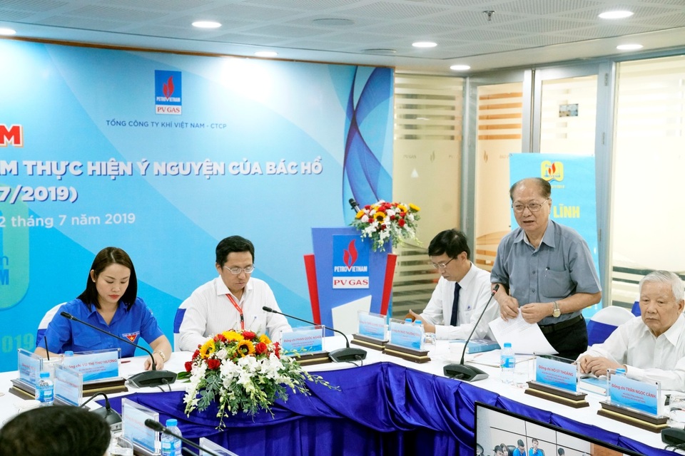 Tuổi trẻ Dầu khí tham gia tòa đàm tiếp bước thế hệ Những người đi tìm lửa anh hùng - 3 Tuổi trẻ Dầu khí tham gia tòa đàm tiếp bước thế hệ Những người đi tìm lửa anh hùng - 3