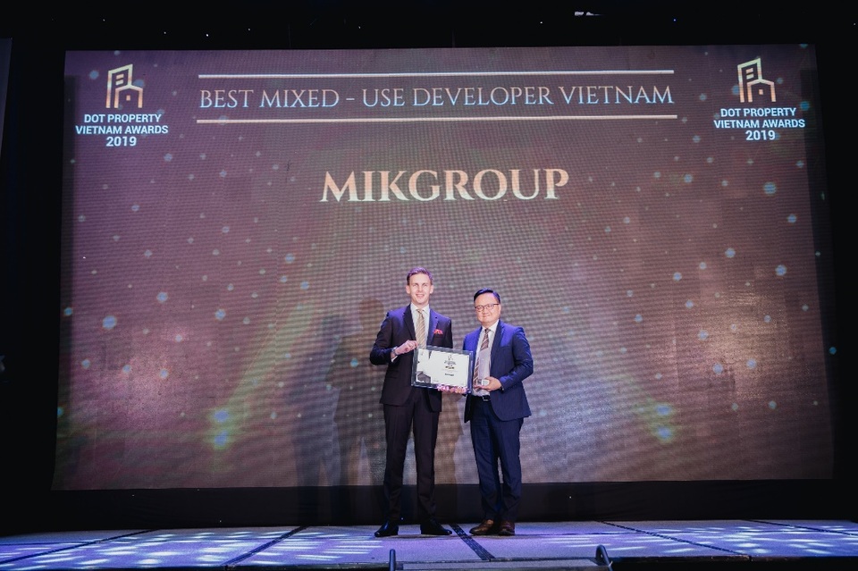 MIKGroup bội thu giải thưởng tại Dot Property Vietnam Awards 2019 - 1 MIKGroup bội thu giải thưởng tại Dot Property Vietnam Awards 2019 - 1