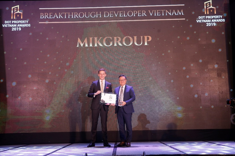 MIKGroup bội thu giải thưởng tại Dot Property Vietnam Awards 2019 - 3 MIKGroup bội thu giải thưởng tại Dot Property Vietnam Awards 2019 - 3