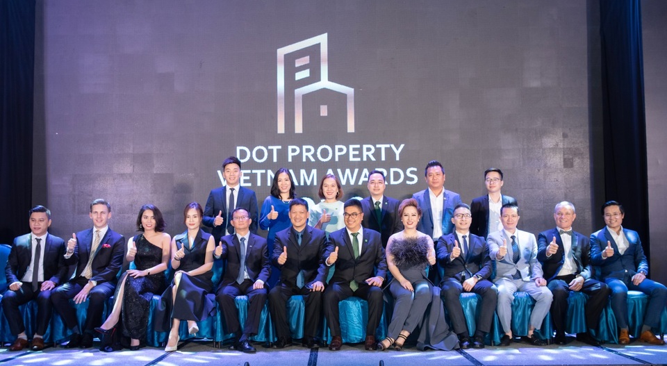 Tập đoàn Bất động sản TLM đạt cú đúp giải thưởng tại Dot Property Vietnam Awards 2019 - 3 Tập đoàn Bất động sản TLM đạt cú đúp giải thưởng tại Dot Property Vietnam Awards 2019 - 3