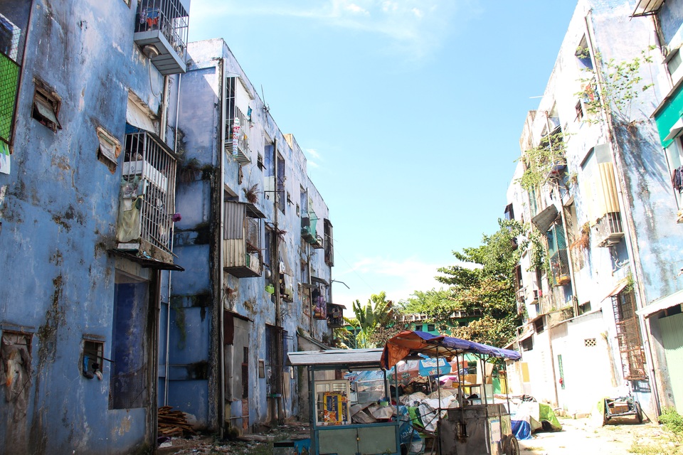 Cận cảnh khu chung cư Hoà Minh nhếch nhác! - 1 Cận cảnh khu chung cư Hoà Minh nhếch nhác! - 1