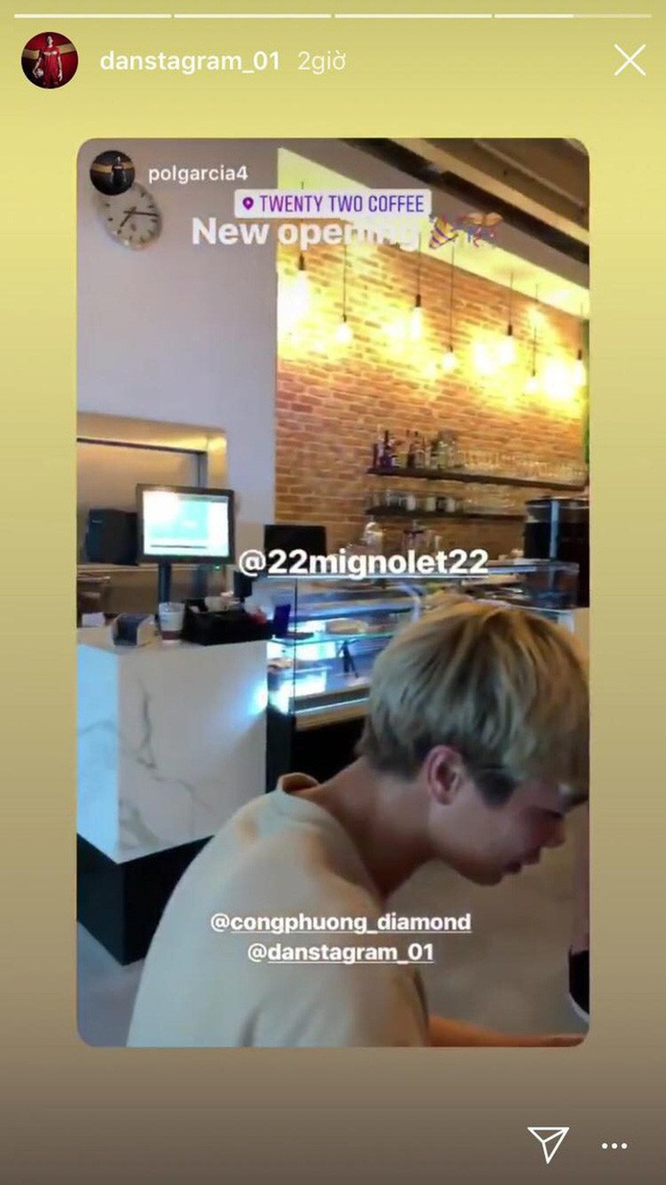 Công Phượng ngồi uống cafe, giao lưu với ngôi sao Liverpool - 1 Công Phượng ngồi uống cafe, giao lưu với ngôi sao Liverpool - 1