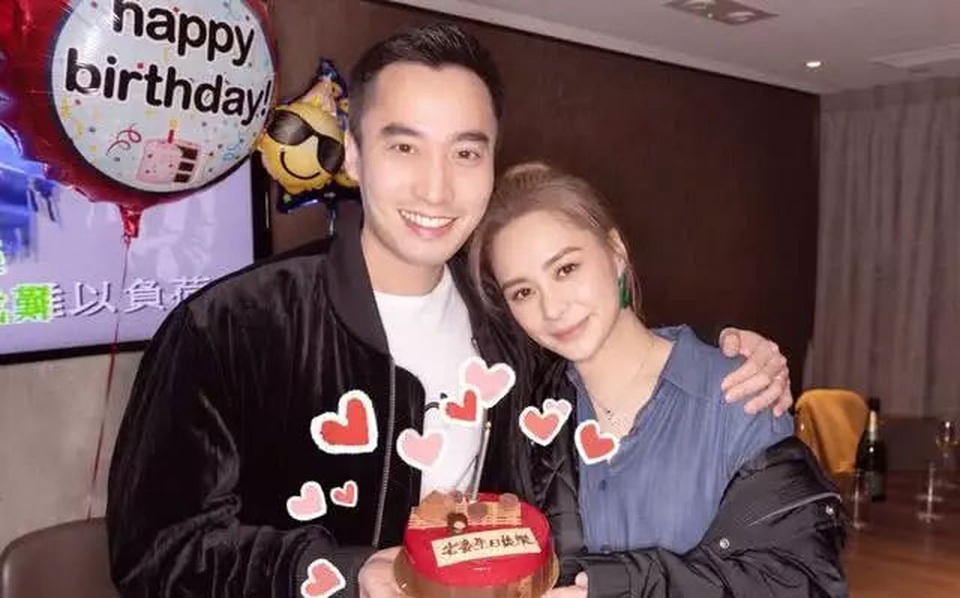 Chung Hân Đồng tranh thủ “hâm nóng” cùng ông xã kém tuổi - 8 Chung Hân Đồng tranh thủ “hâm nóng” cùng ông xã kém tuổi - 8