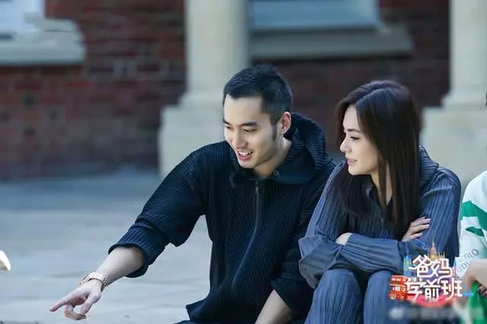 Chung Hân Đồng tranh thủ “hâm nóng” cùng ông xã kém tuổi - 9 Chung Hân Đồng tranh thủ “hâm nóng” cùng ông xã kém tuổi - 9