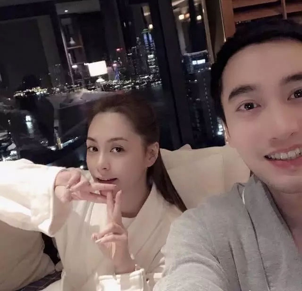 Chung Hân Đồng tranh thủ “hâm nóng” cùng ông xã kém tuổi - 6 Chung Hân Đồng tranh thủ “hâm nóng” cùng ông xã kém tuổi - 6
