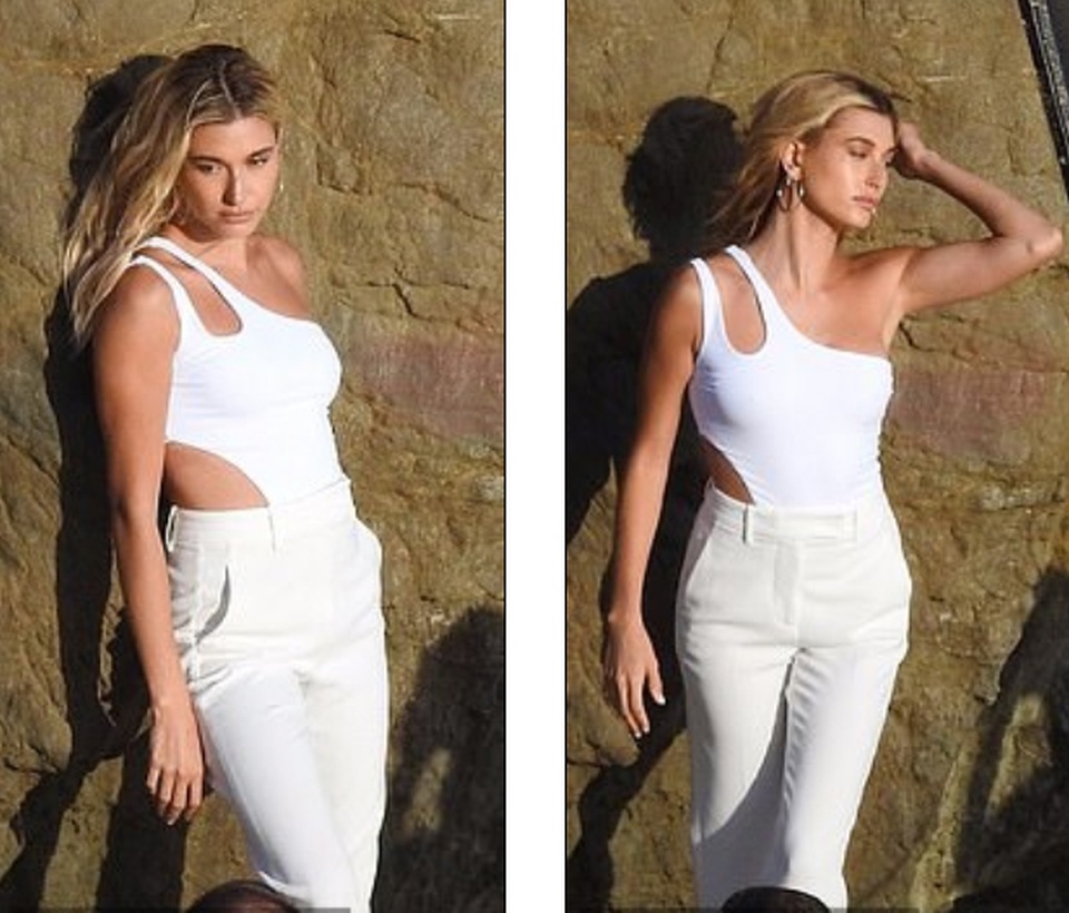 Hailey Bieber tạo dáng quyến rũ bên biển - 6