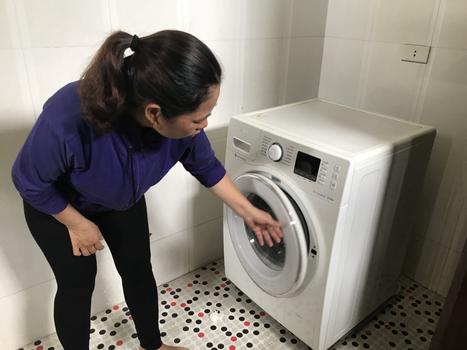 Nghệ An: Điện yếu gây cháy hàng loạt thiết bị, cả xóm bức xúc phản đối đóng tiền - 4