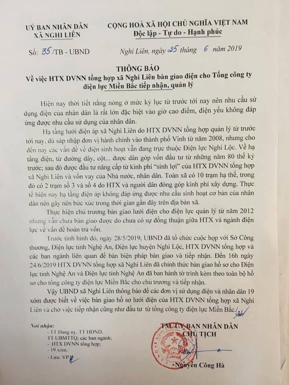 Nghệ An: Điện yếu gây cháy hàng loạt thiết bị, cả xóm bức xúc phản đối đóng tiền - 5