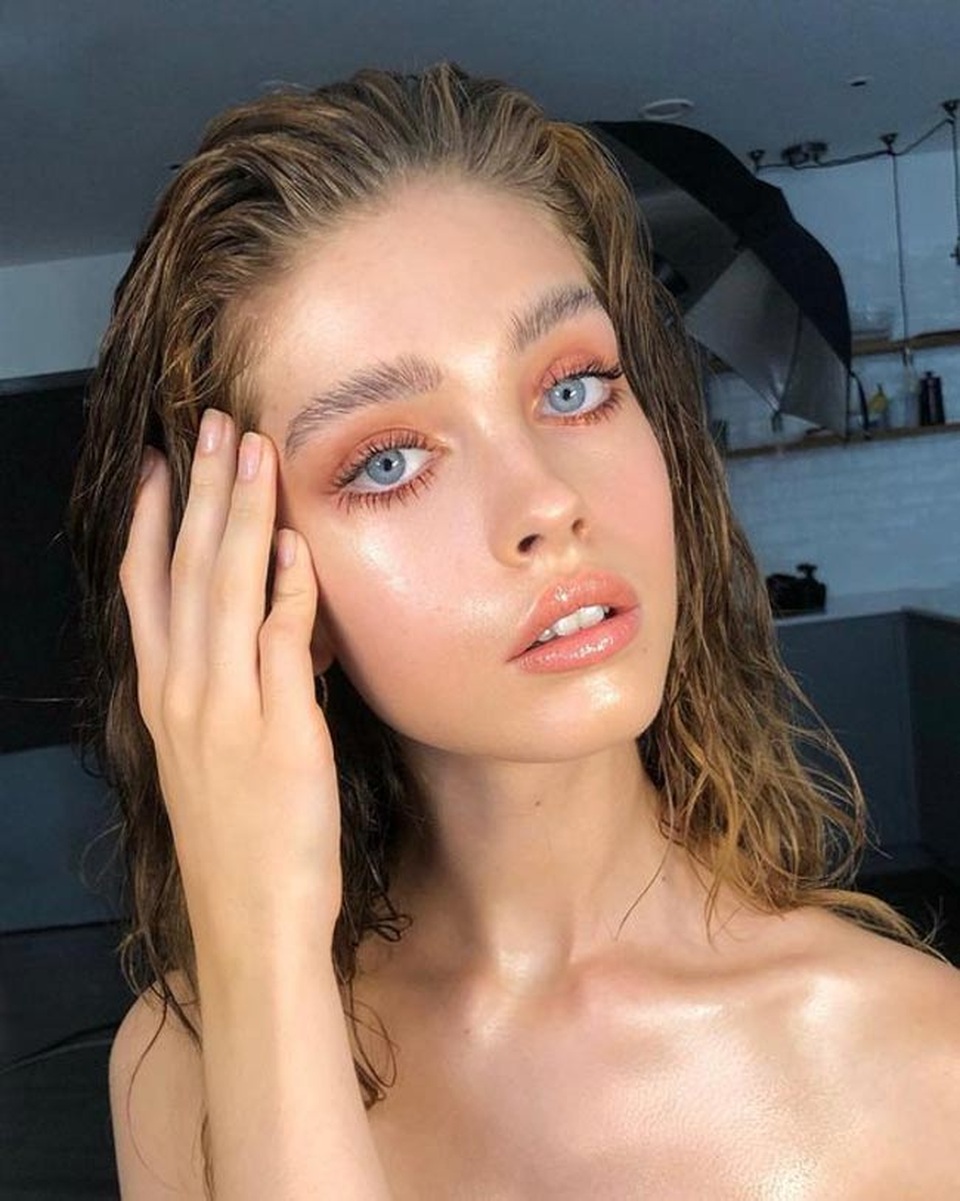 Rãnh bụng sâu hút, rốn cũng phải đẹp: 6 chuẩn body 2019 phụ nữ nô nức chạy theo - 12 Rãnh bụng sâu hút, rốn cũng phải đẹp: 6 chuẩn body 2019 phụ nữ nô nức chạy theo - 12