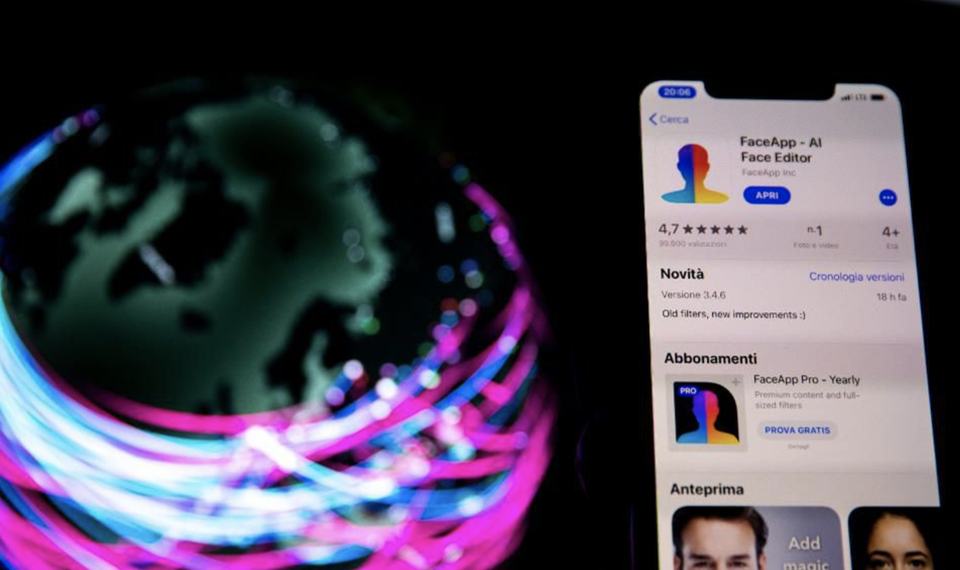 Xuất hiện nhiều ứng dụng FaceApp giả mạo, đánh cắp dữ liệu người dùng - 2 Xuất hiện nhiều ứng dụng FaceApp giả mạo, đánh cắp dữ liệu người dùng - 2