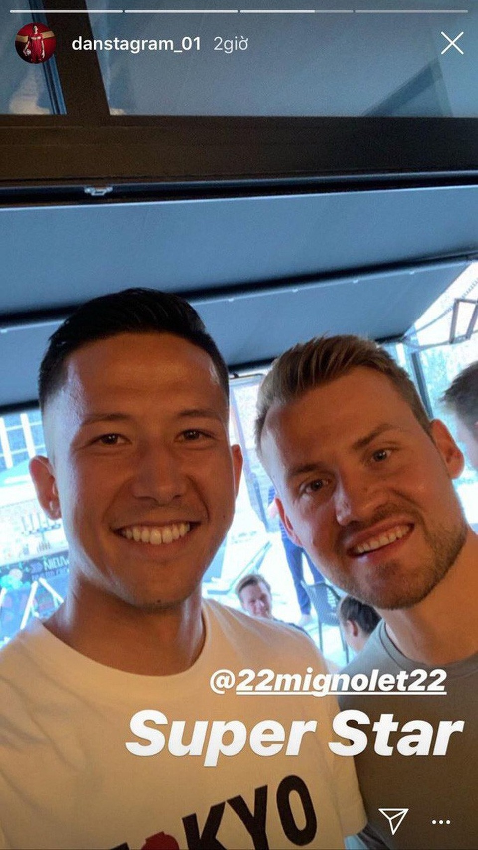 Công Phượng ngồi uống cafe, giao lưu với ngôi sao Liverpool - 2 Công Phượng ngồi uống cafe, giao lưu với ngôi sao Liverpool - 2