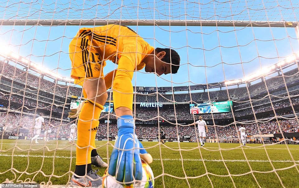Real Madrid 3-7 Atletico: Nỗi thất vọng của HLV Zidane - 8 Real Madrid 3-7 Atletico: Nỗi thất vọng của HLV Zidane - 8