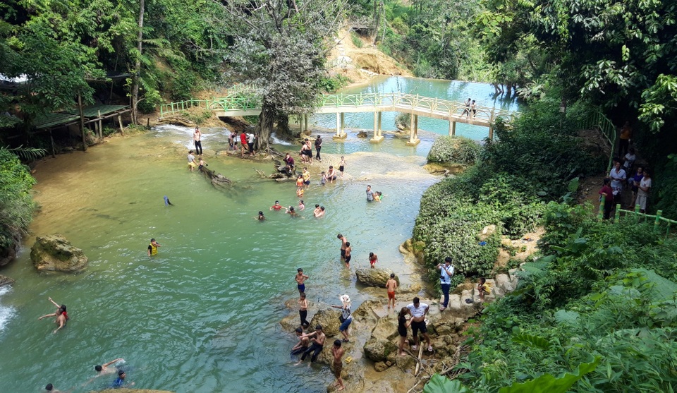 Vẻ đẹp hoang sơ, hùng vĩ không kém phần thơ mộng của Thác Mu - 12 Vẻ đẹp hoang sơ, hùng vĩ không kém phần thơ mộng của Thác Mu - 12