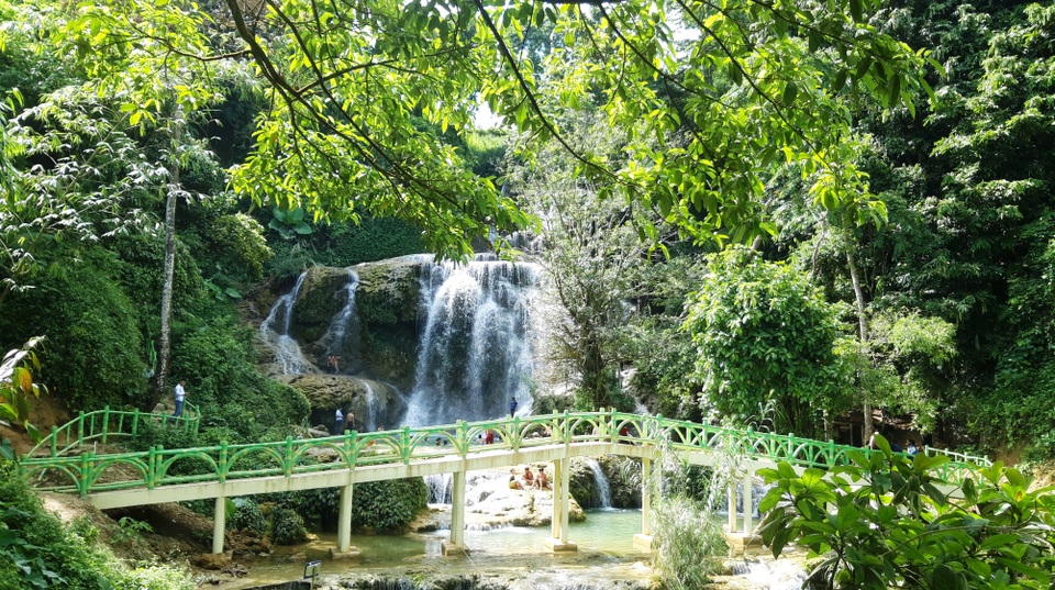Vẻ đẹp hoang sơ, hùng vĩ không kém phần thơ mộng của Thác Mu - 7 Vẻ đẹp hoang sơ, hùng vĩ không kém phần thơ mộng của Thác Mu - 7