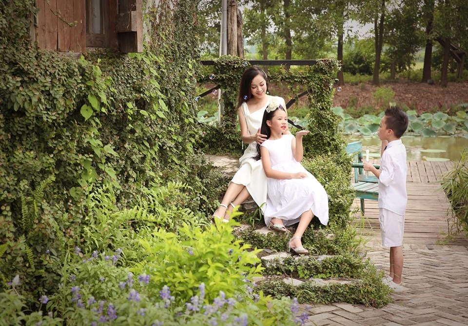 9 năm hôn nhân hạnh phúc dung dị của Minh Hương Nhật ký Vàng Anh - 3 9 năm hôn nhân hạnh phúc dung dị của Minh Hương Nhật ký Vàng Anh - 3